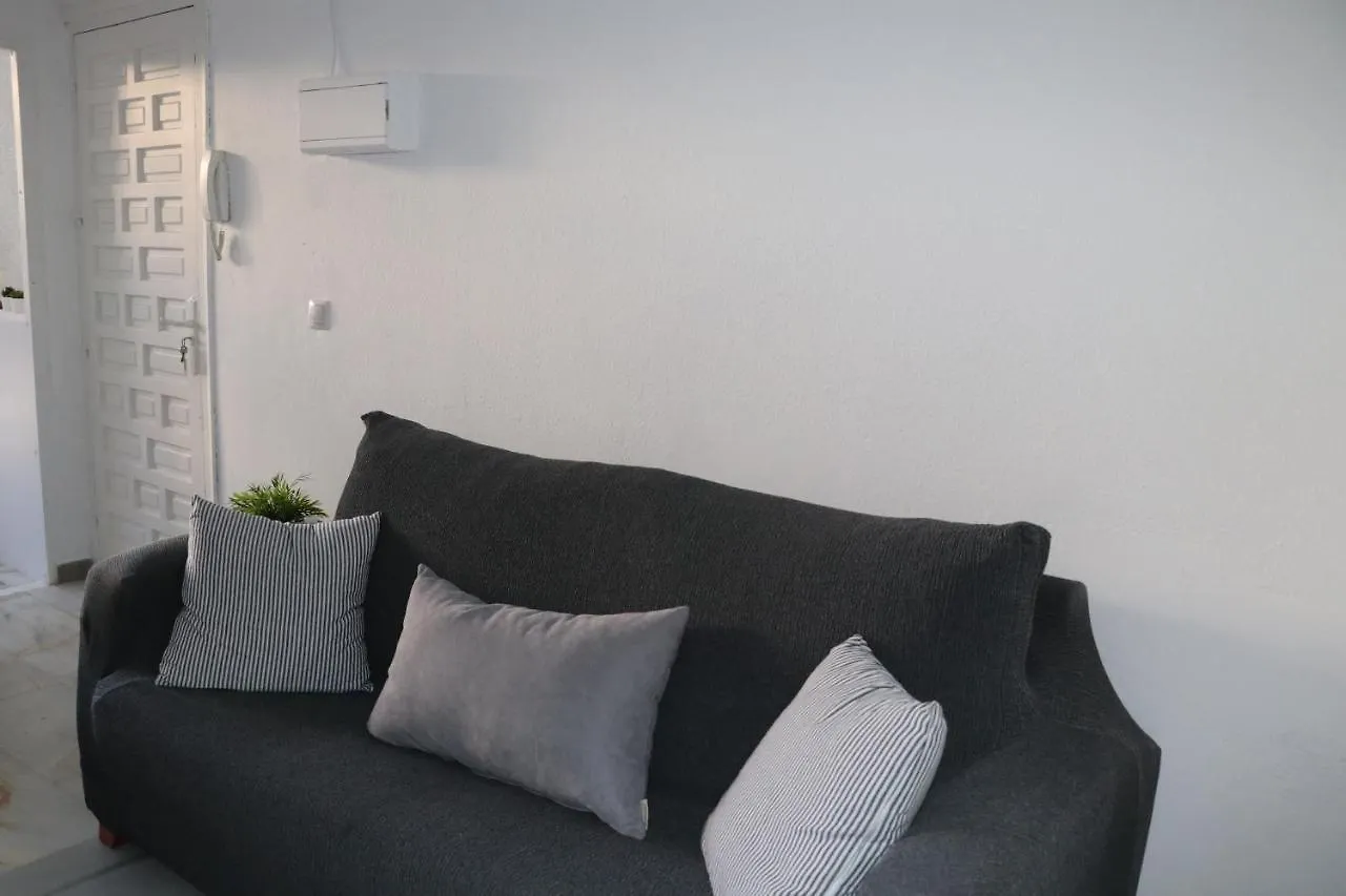 Apartamento 2 Dormitorios Al Lado De La Playa La Cala De Mijas Spain