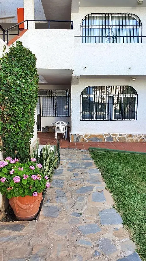 Apartamento 2 Dormitorios Al Lado De La Playa La Cala De Mijas Spain